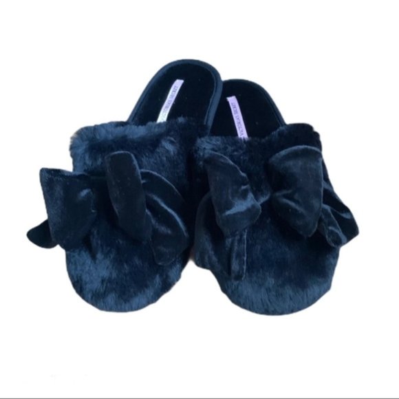 black bow slippers